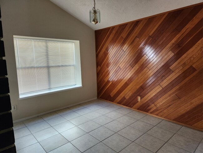 Photo - 3036 Walnut Springs Dr