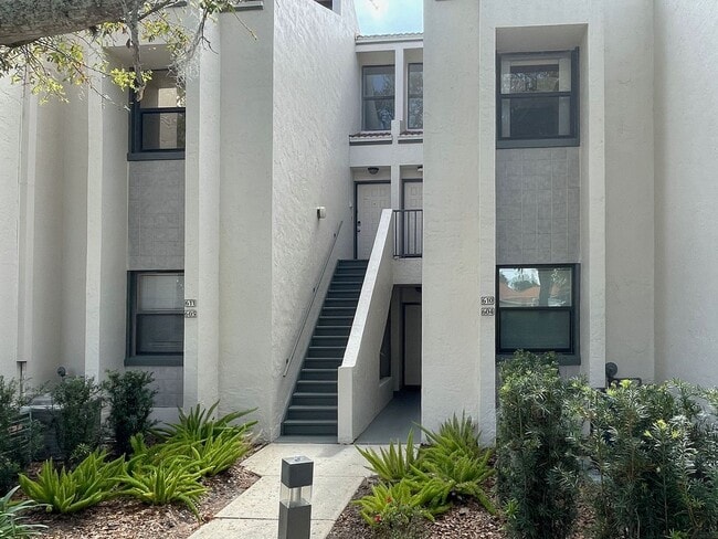 Building Photo - 2/2 Winterset FULLY FURNISHED Townhome!