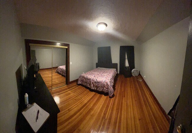 Photo - 34 Larchmont St Unit 2