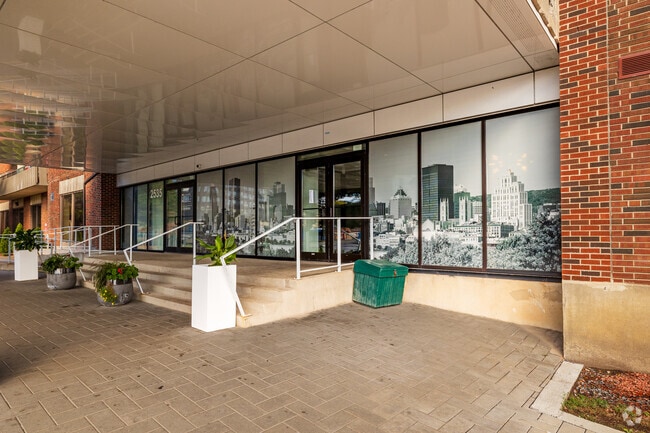 Photo - Place Cavendish Apartments