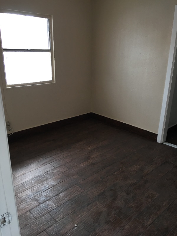Building Photo - 6821 S Broadway Rental