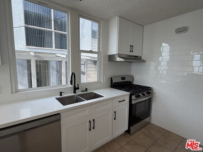 Photo - 22041 Pacific Coast Hwy Unit 2