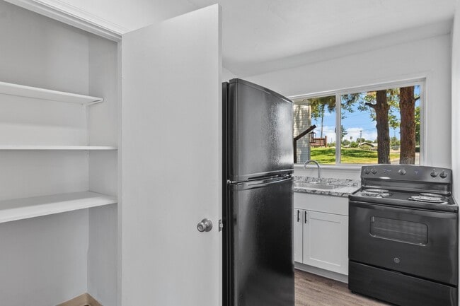 Creekside Apartments