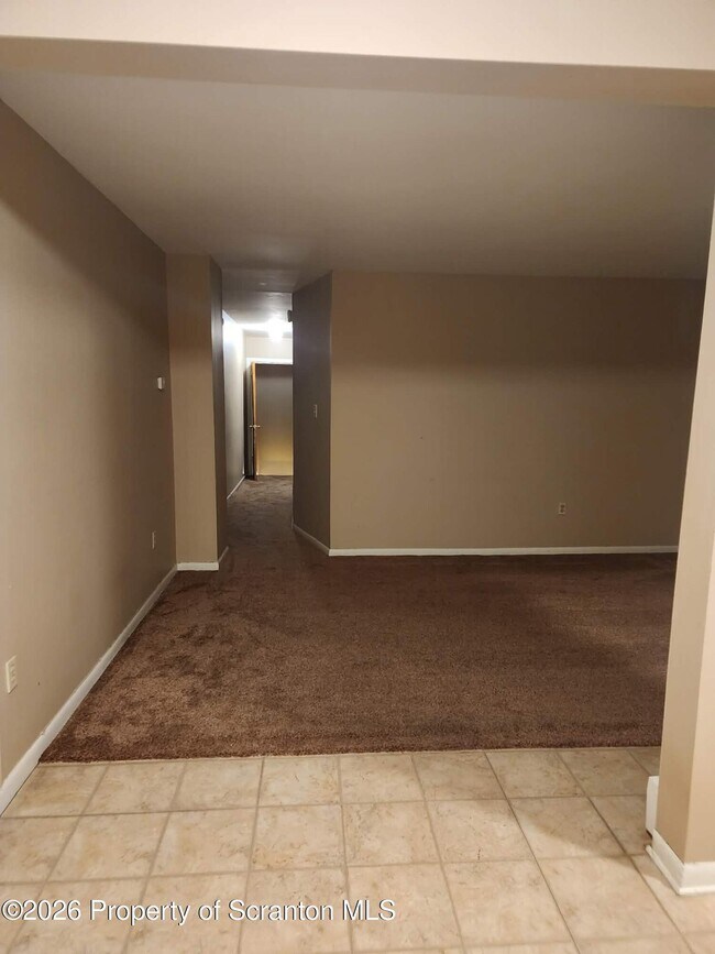 Photo - 16 Watkins St