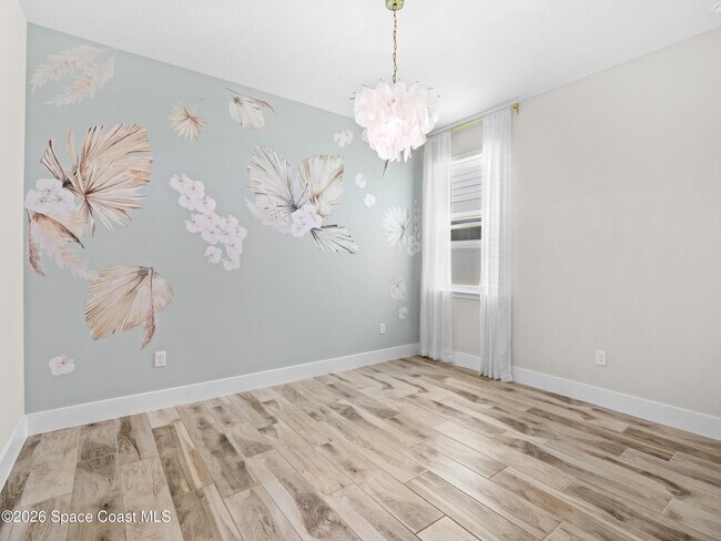 Photo - 27 Gulfstream Way