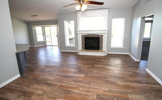 Photo - 1119 E Rushwood Dr