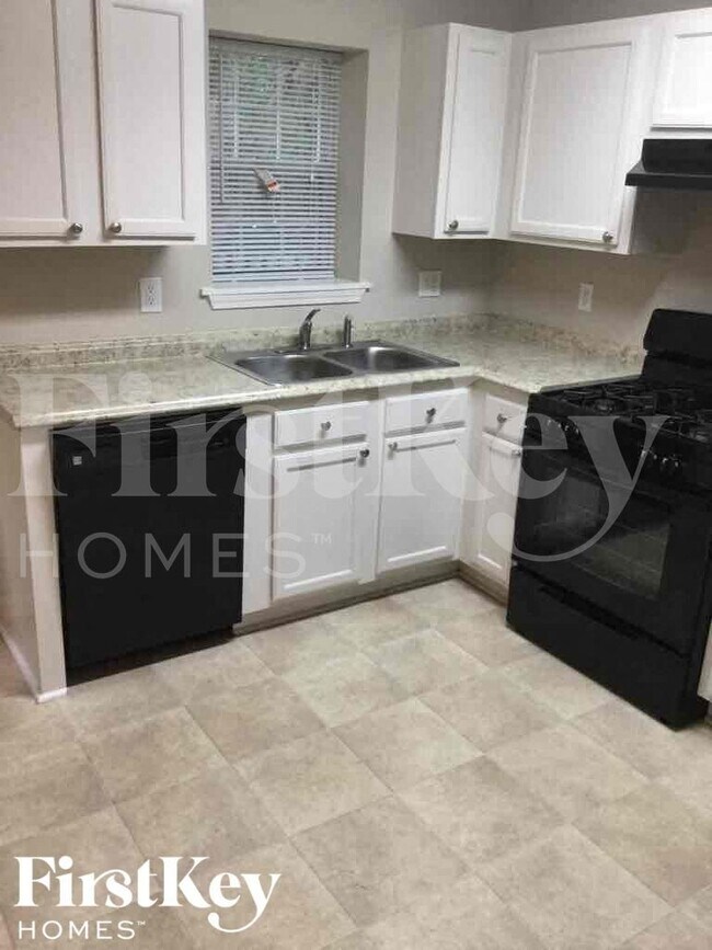 Photo - 1138 Summerstone Trace