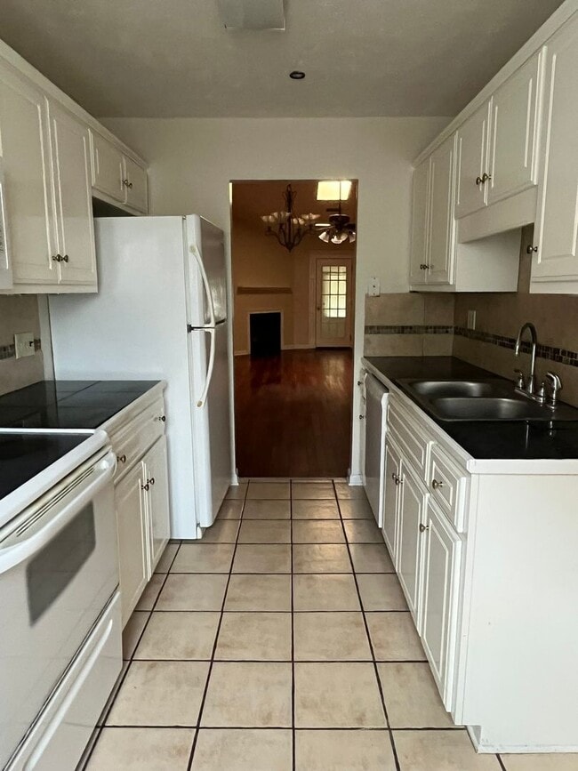 153 Waverly Point Dr