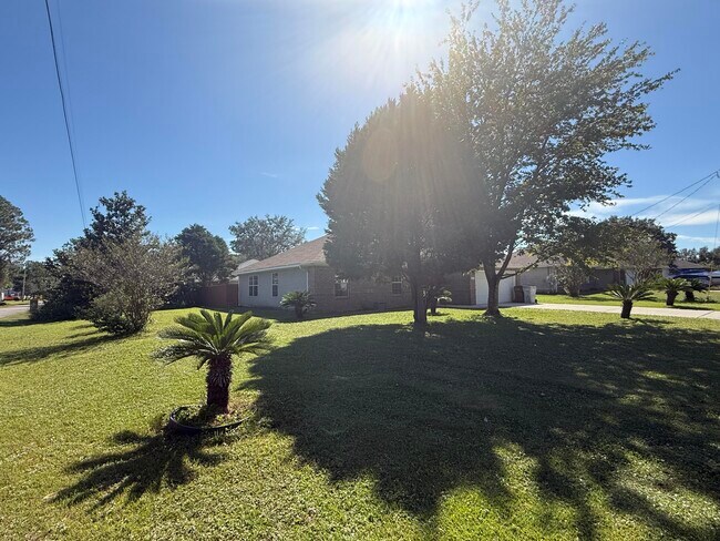 Photo - 2628 Andorra St