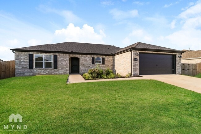 Building Photo - 1020 Autumn Royal Ave