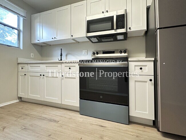 Photo - 1930 Park St Unidad B