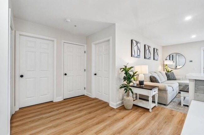 Building Photo - 360 Revere Beach Blvd Unit 121