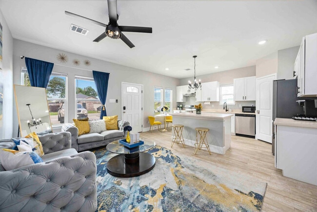Photo - 8138 Bassett St Unidad ID1257503P