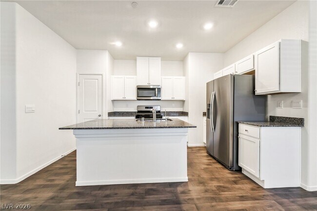 Photo - 356 Larksong Ave