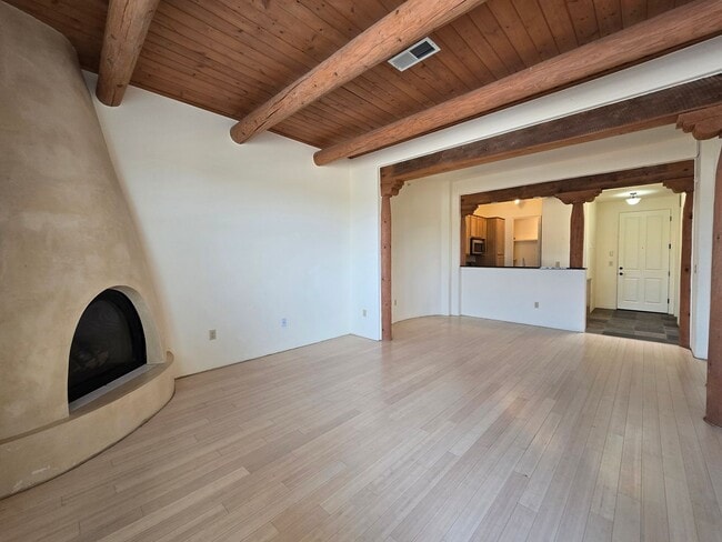 Building Photo - 1405 Vegas Verdes Dr Unit B336