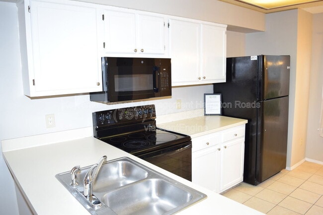 Photo - 1412 Woodscape Ln