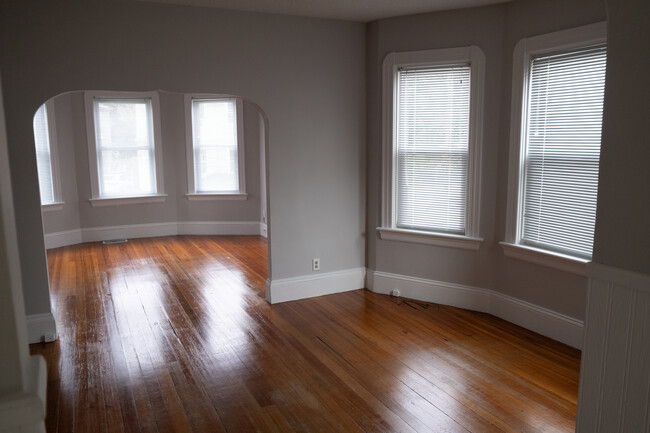 Main Room - 22 Woonasquatucket Ave Apartments Unit 1st Floor