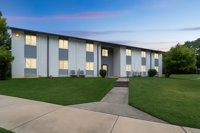 Building Photo - North Park Apartments