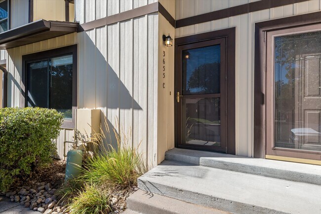 3655 S Kittredge St Unit C