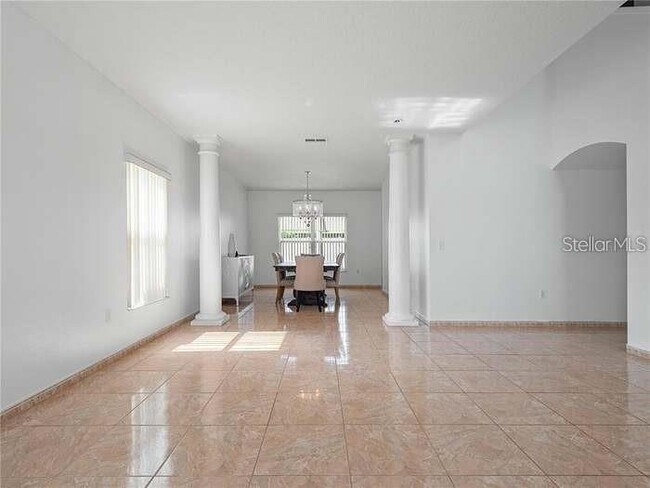 Photo - 412 Marlberry Leaf Ave