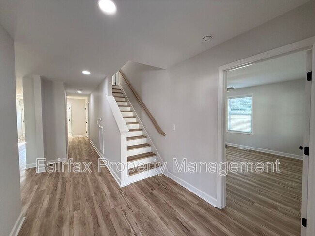 Photo - 312 Price Ave