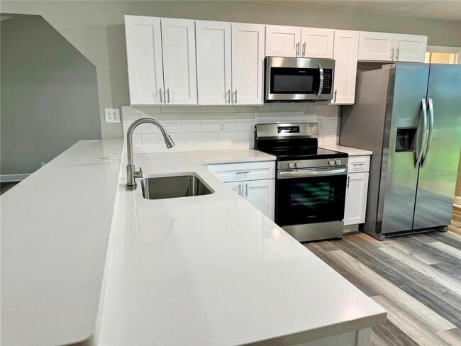 Photo - 810 NW 59th Ct