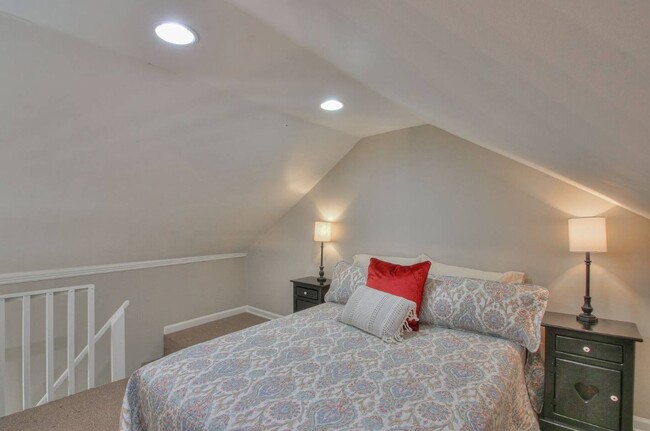 Loft Bedroom - 6018 Benders Ferry Rd
