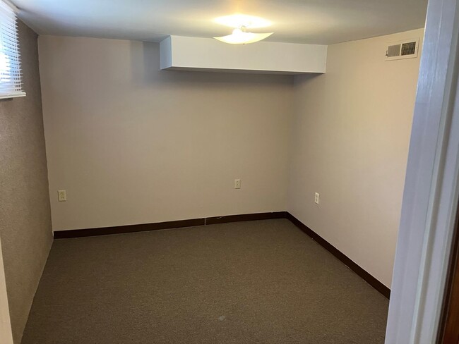Photo - 4900 Fort Ave Unit B