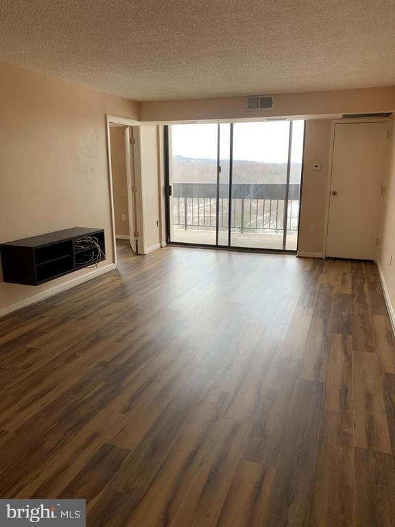 Photo - 5300 Holmes Run Pkwy Unit 1209