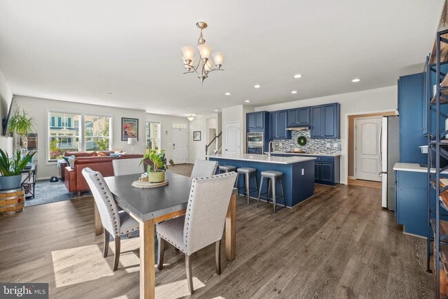 Photo - 1025 Forsythia Ln