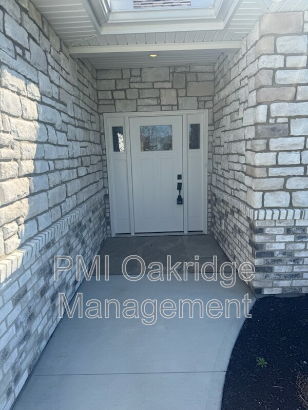 Photo - 963 Winter Ridge Dr