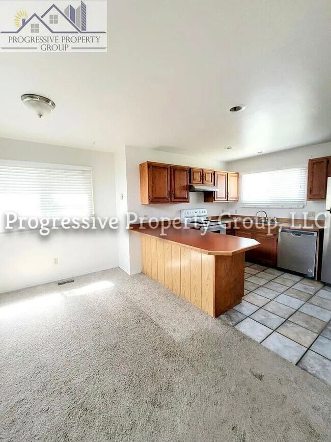 Photo - 1140 Magic Lamp Way Unit 1140 Magic Lamp Way,