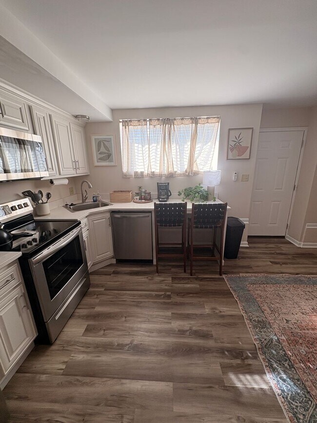 Photo - 1 Bed/ 1 Bath Apartment | DOWNTOWN LOCATION