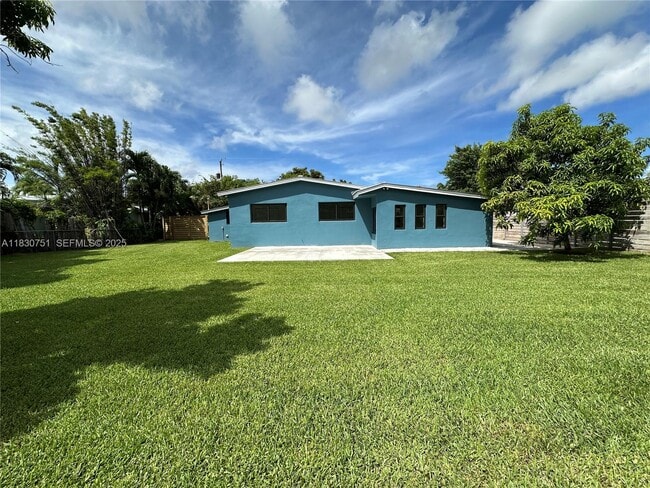 Photo - 10230 Dolphin Rd