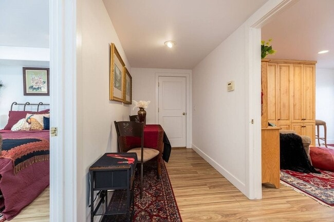 Photo - 452 E 11th Ave