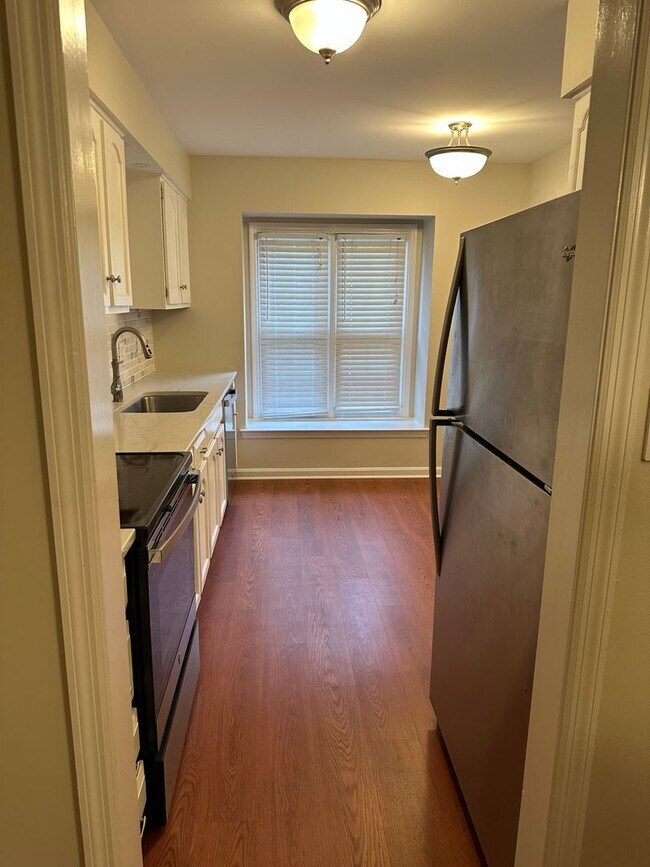 Photo - 3 bedroom, 2.5 bath in Mendenhall Village