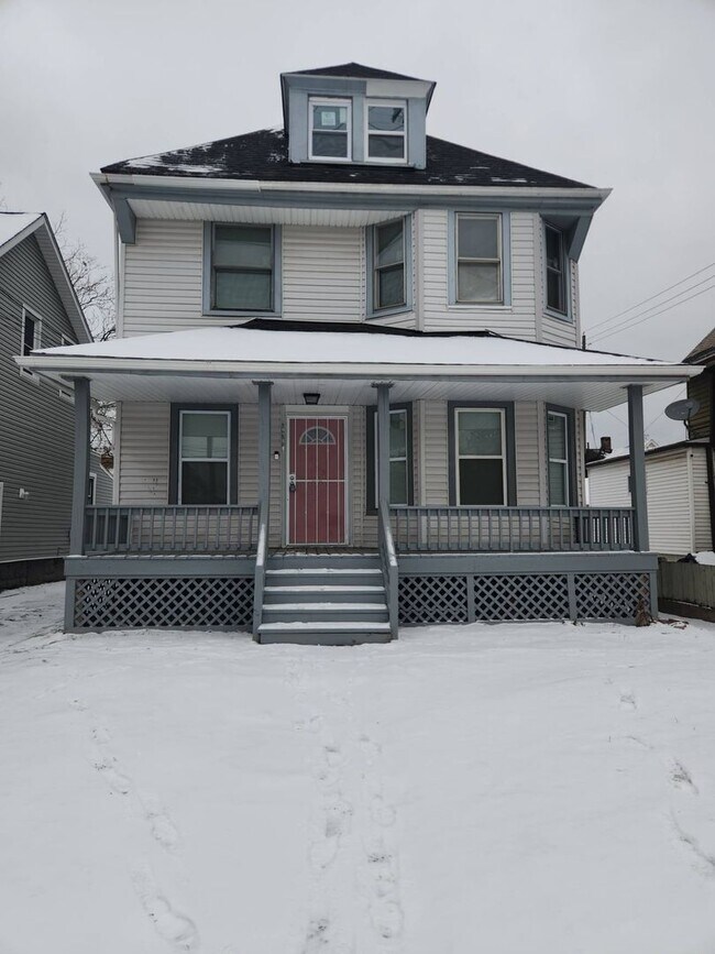 Building Photo - 9720 Denison Ave Unit 2