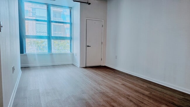 Photo - 1300 N St NW Unit 318