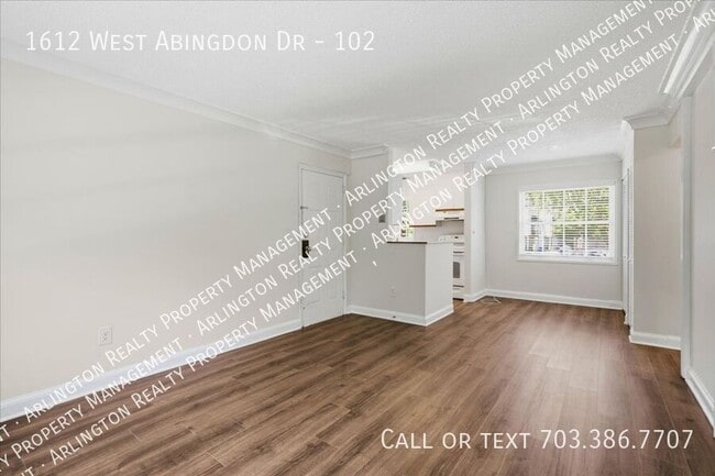 Photo - 1612 W Abingdon Dr