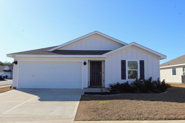 Building Photo - 440 Scarborough St