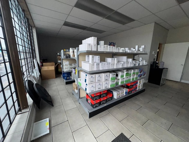 Photo - 305 Magnolia Ave