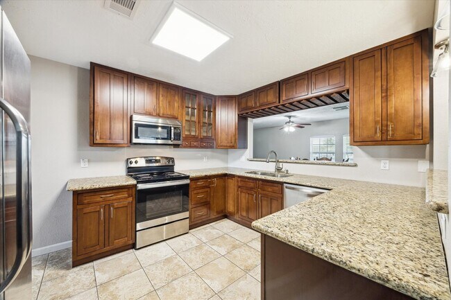 Photo - 2226 103rd St