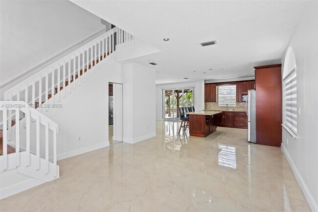 Photo - 15835 NW 7th St