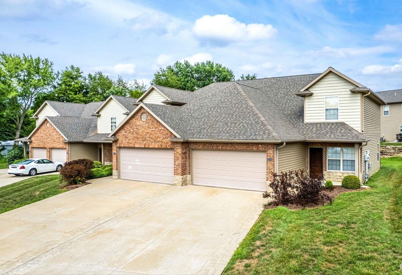 Photo - 1403 Rolling Rock Dr Townhome