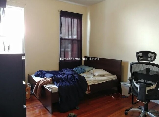 Photo - 84 Line St Unit 2