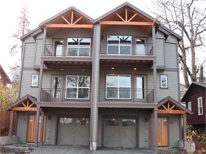 Building Photo - 1523 Lincoln St