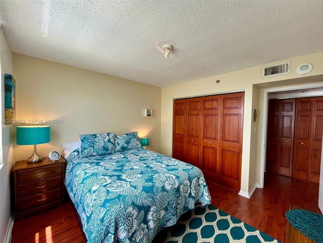 Photo - 770 Claughton Island Dr Unit 1908