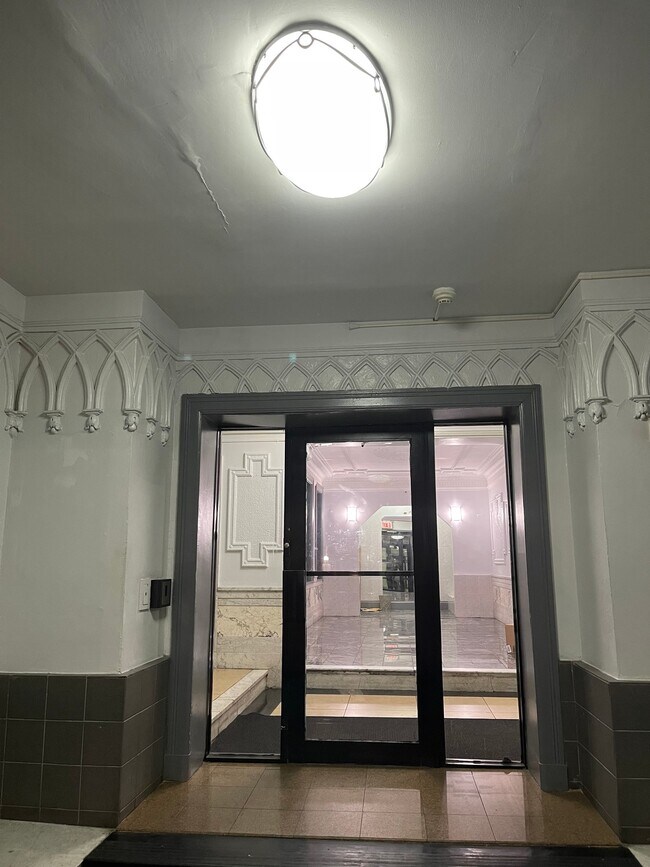 Photo - 275 Harrison Ave Unit B6