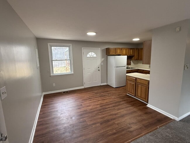 Photo - 103 Annette Dr