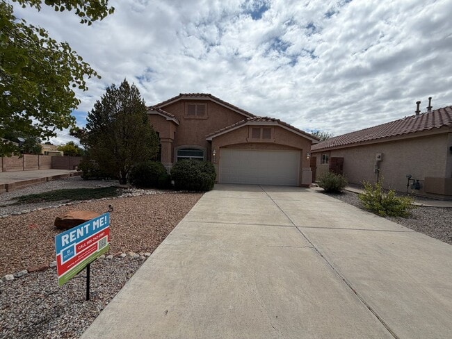 Building Photo - 3 Bedroom Single Story Home Available Near Dellyne Ave NW & Unser Blvd NW!